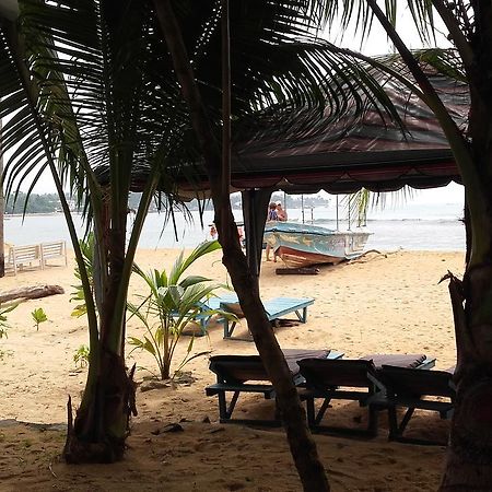 Sea Song Bed & Breakfast Unawatuna Exterior photo