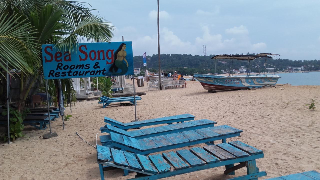 Sea Song Bed & Breakfast Unawatuna Exterior photo
