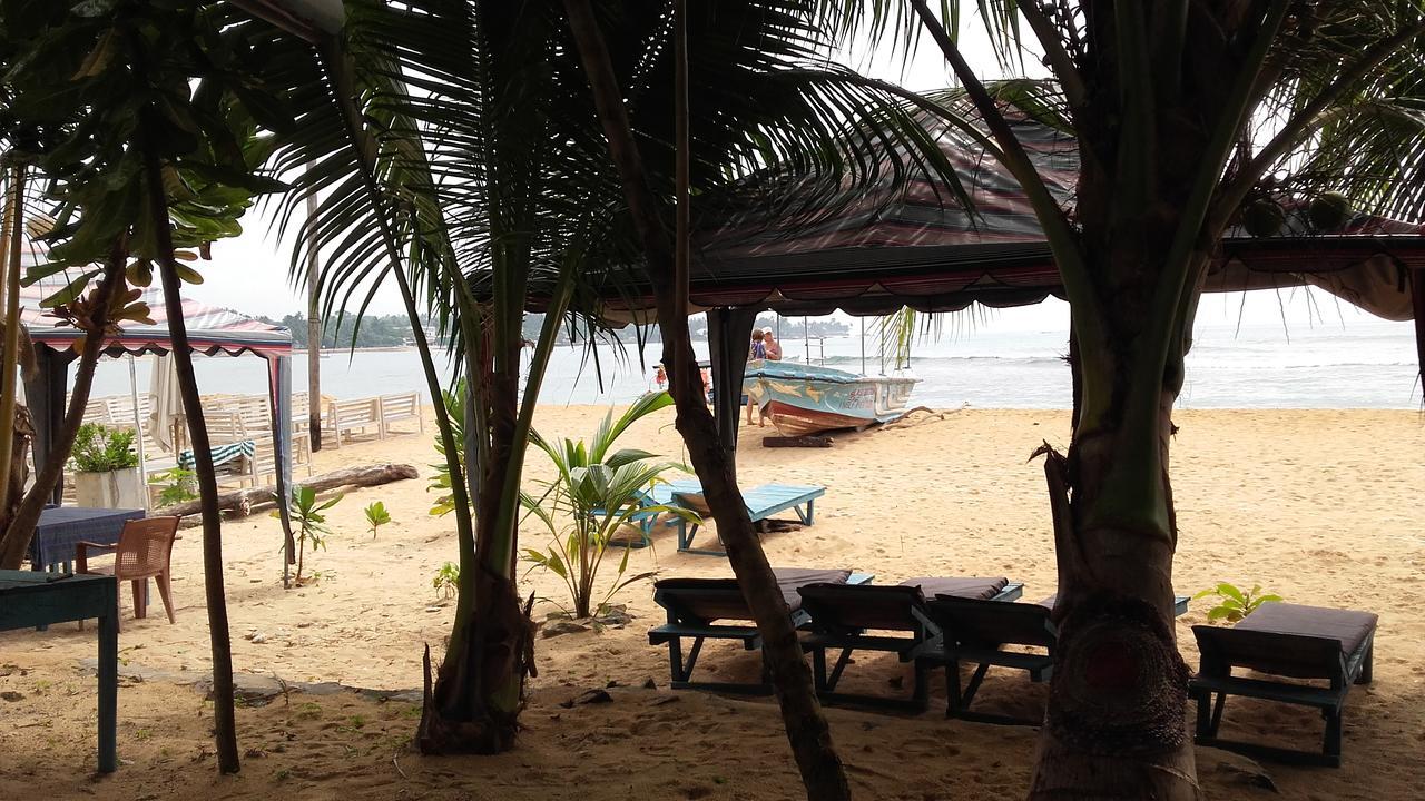 Sea Song Bed & Breakfast Unawatuna Exterior photo